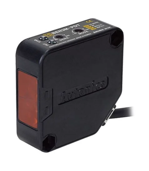 BEN3M-PDT, SENSOR FOTOELECTRICO RETRORREFLECTIVO POLARIZADO, ALC. 0.1-3M, NPN/PNP NA, 12-24VDC, CABLE 2MT, IP50